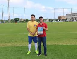 反正主打一个必须是詹姆斯比别人占优的，／／[@吴大侠]：为什么詹姆斯4个总冠军4个MVP4个fmvp而库里4个总冠军2个MVP1个fmvp？赢荣誉这不一目了然？